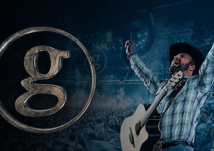 Garth Brooks addressing fans amid controversy surrounding the stadium tour